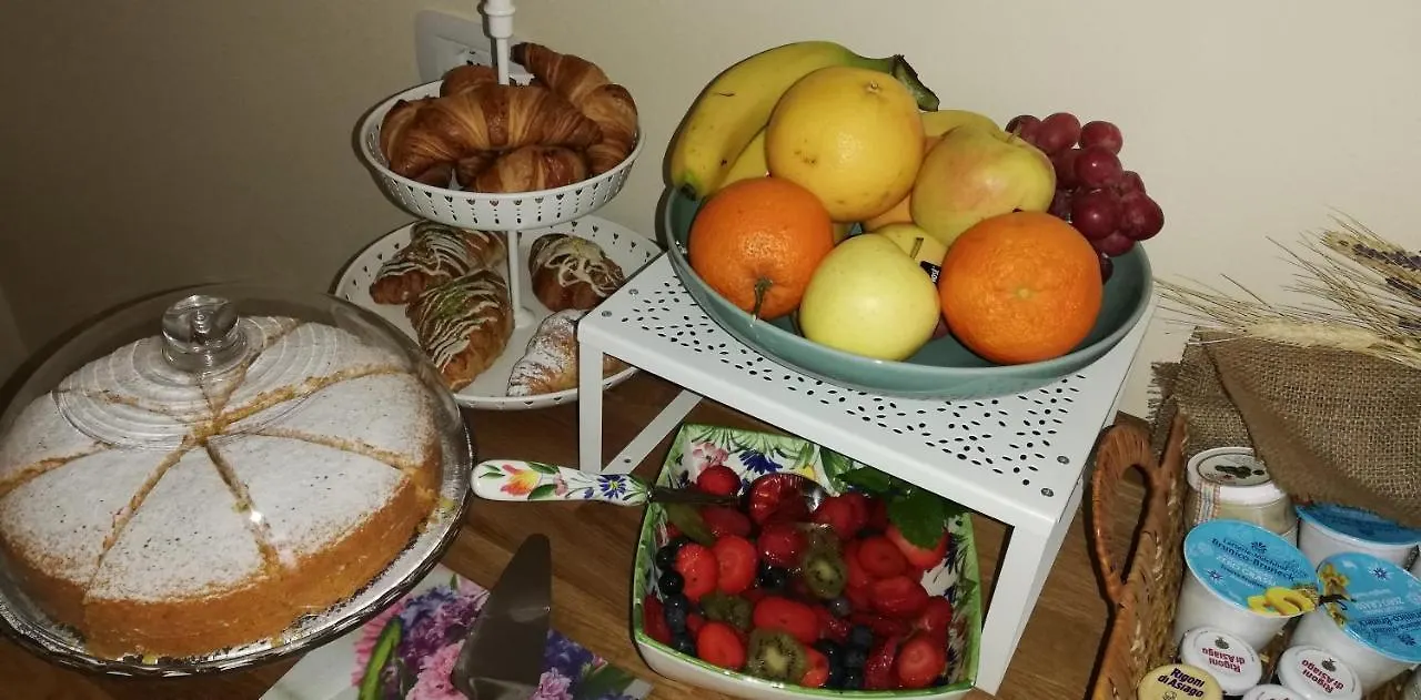 Il Melograno Bed & Breakfast Garda  Italy