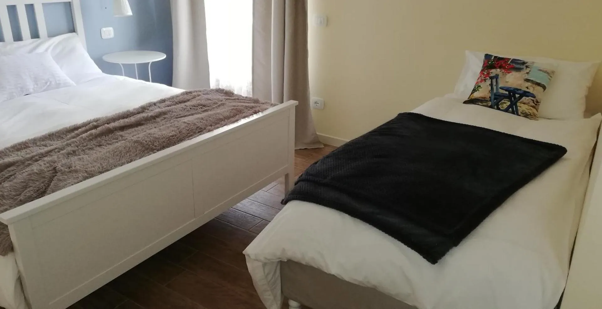 Il Melograno Bed & Breakfast Garda  0*, Garda (Verona) Italy