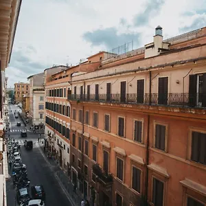 Trevi & , Roma Italia