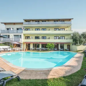 2* Hotel Alessandra